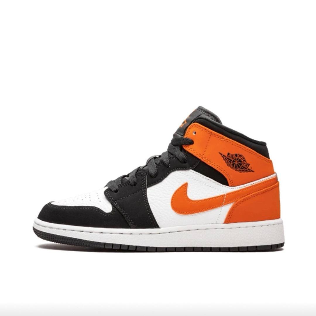 Nike Air Jordan 1 (authentic) E