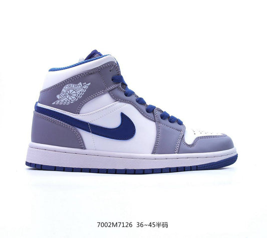 Nike Air Jordan 1 (authentic) A